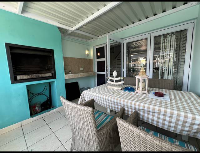 2 BEDROOM APARTMENT FOR SALE IN MARINA MARTINIQUE